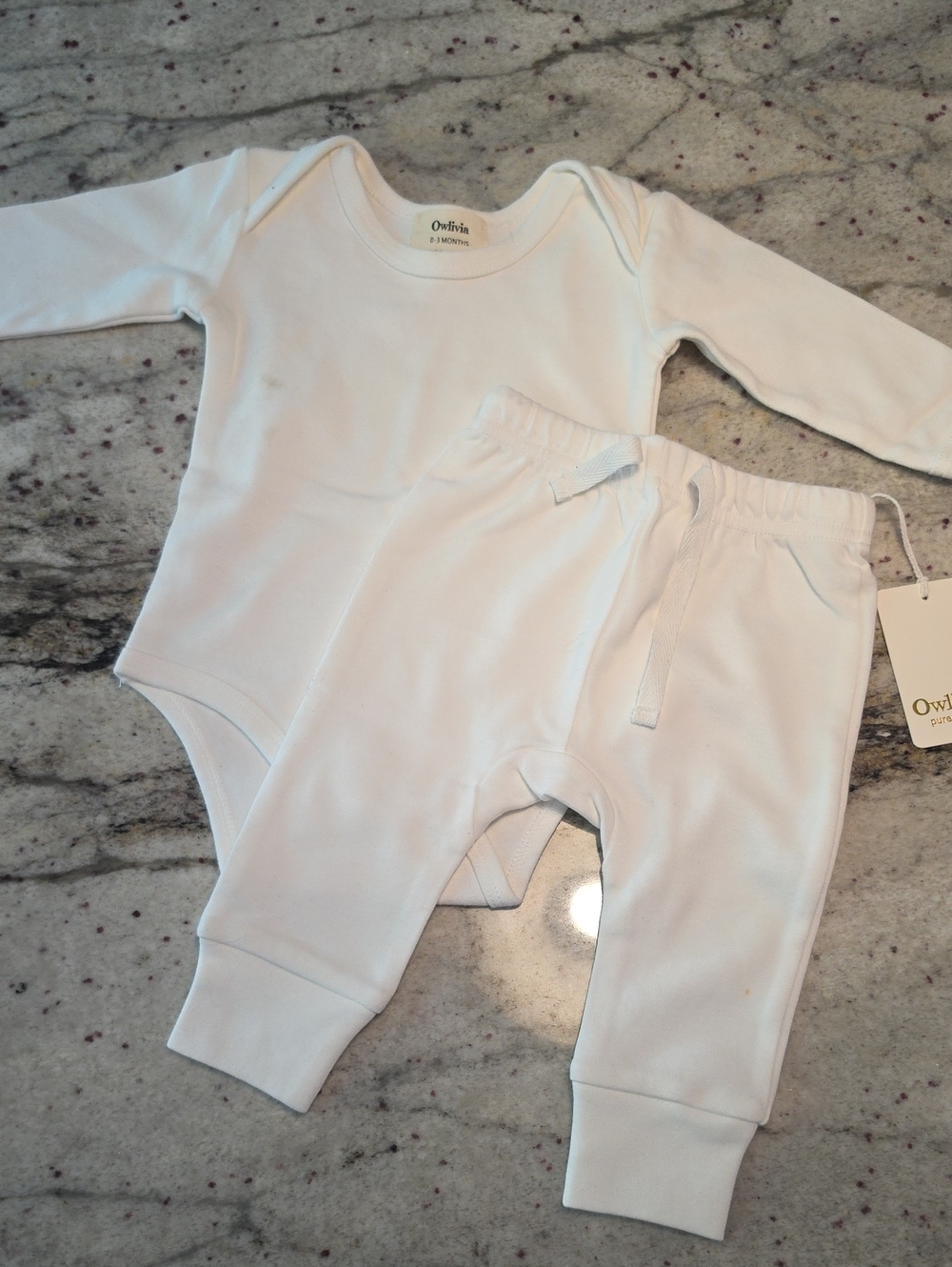 Owlivia 0-3m White Long-Sleeve Baby 2Piece NWT
